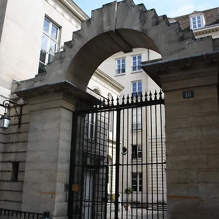 Appartement Parc Royal Studio Alcove By Parisbeapartofit